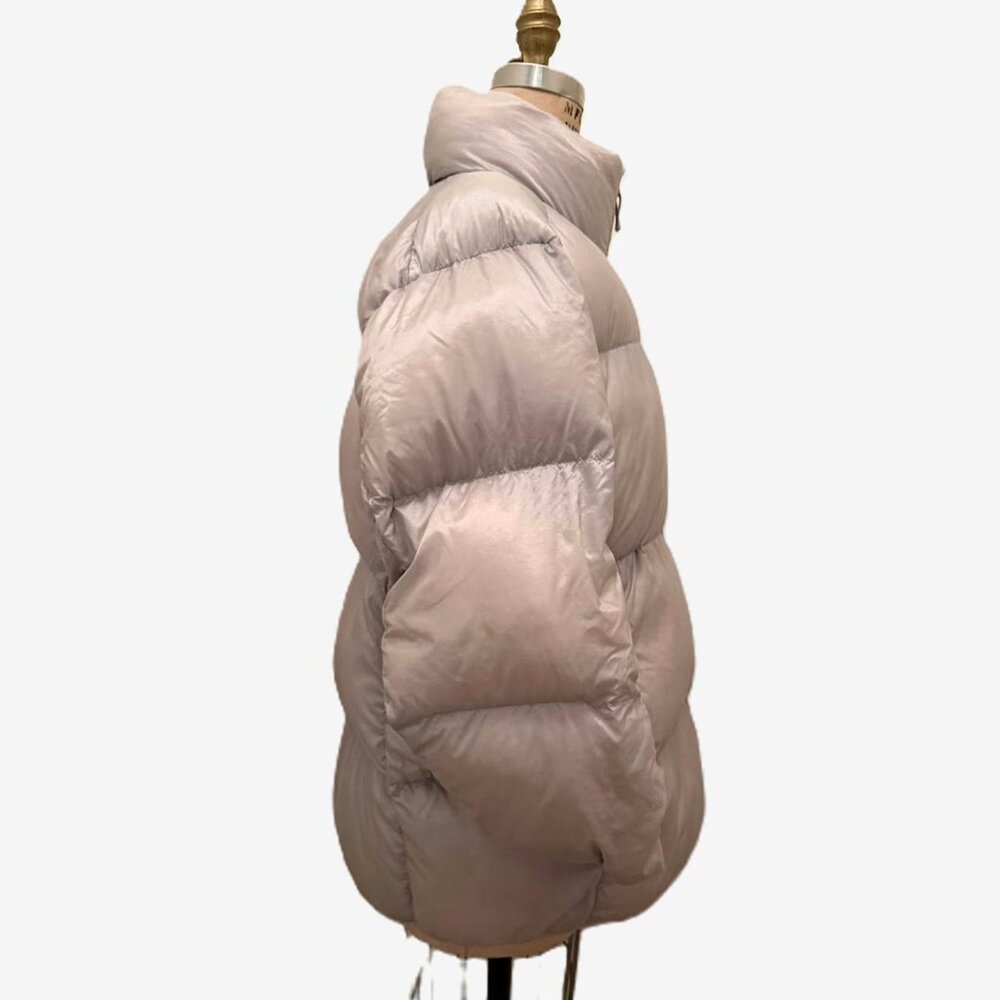 Uniqlo Ultra Light Weight Ultra Warm Down Puffer - Picture 3 of 12